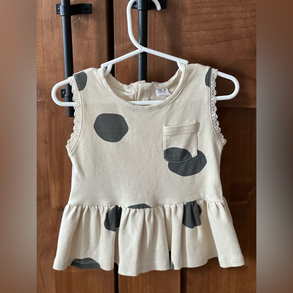 Colored Organics adorable top